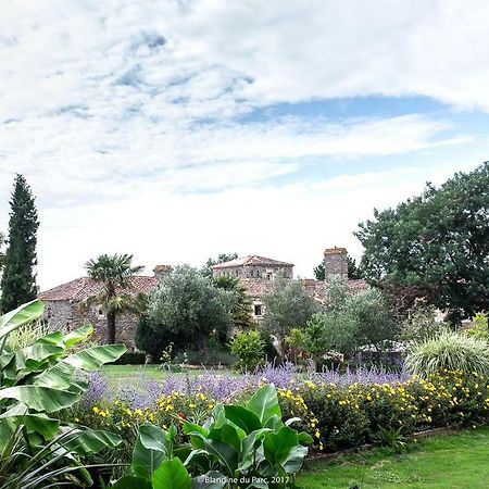 مبيت وإفطار Landevieille Logis De La Robliniere المظهر الخارجي الصورة