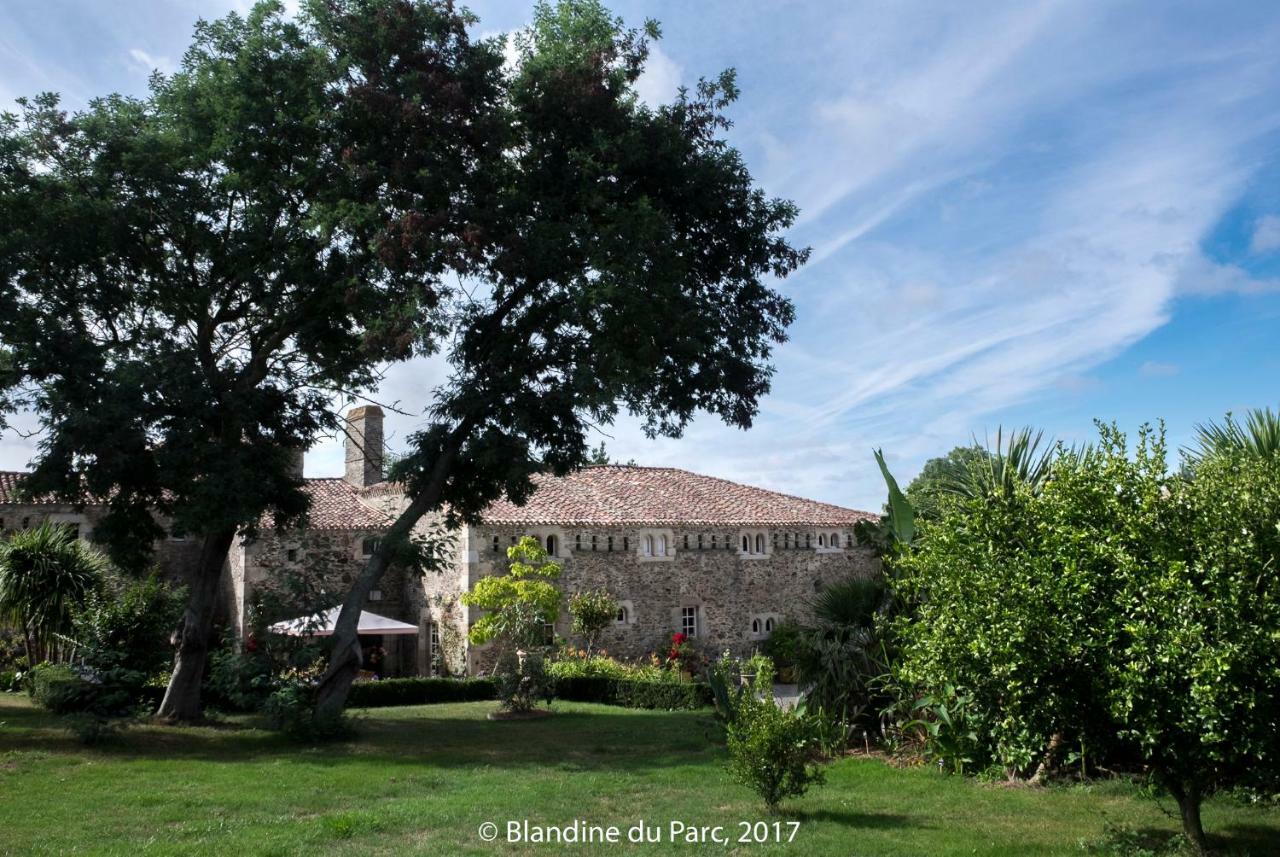 مبيت وإفطار Landevieille Logis De La Robliniere المظهر الخارجي الصورة