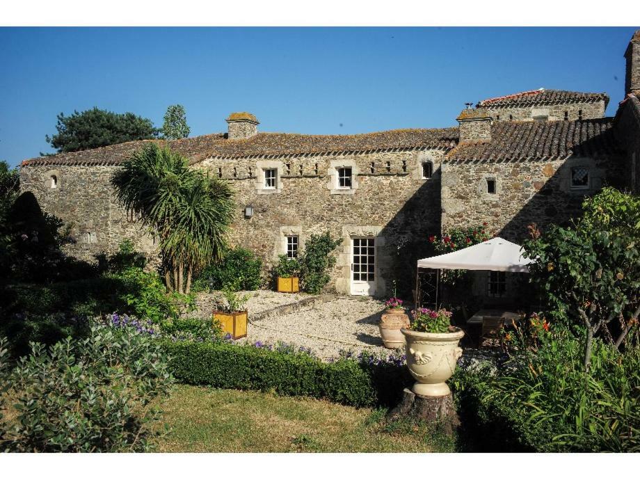 مبيت وإفطار Landevieille Logis De La Robliniere المظهر الخارجي الصورة